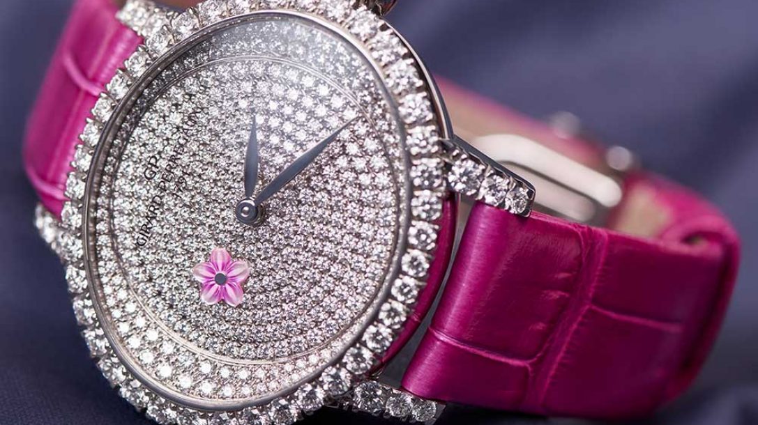 CAT’S EYE PLUM BLOSSOM Girard-Perregaux