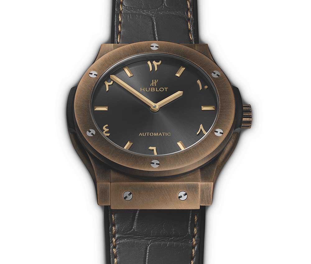 hublot classic fusion special-edition bronze anticlockwise white backgroud