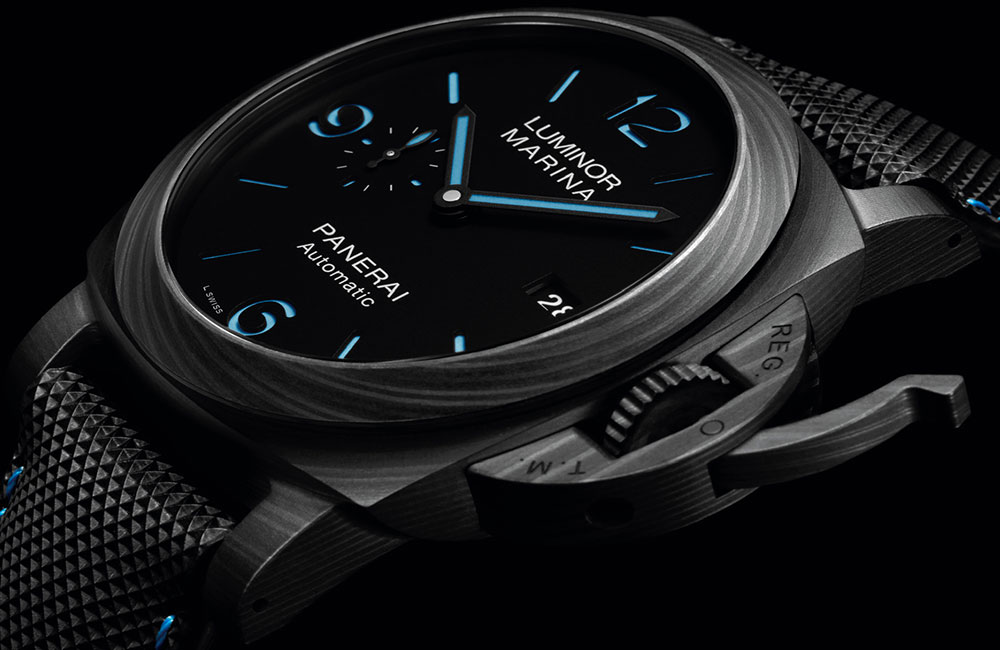 panerai luminor marina carbotech closeup crown