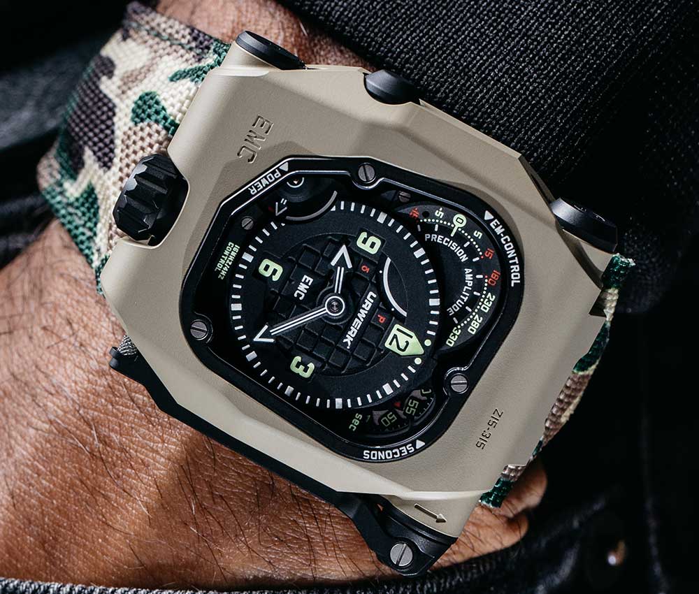 urwerk emc desert sage pocket shot