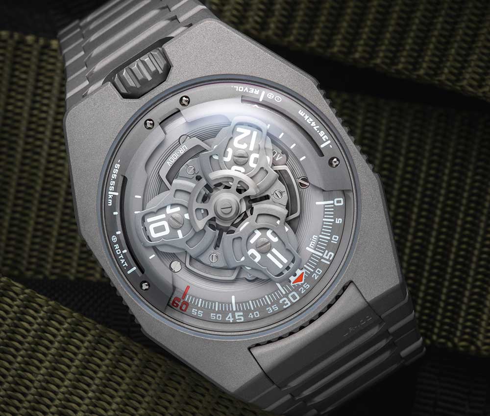 urwerk ur 100 ftj closeup