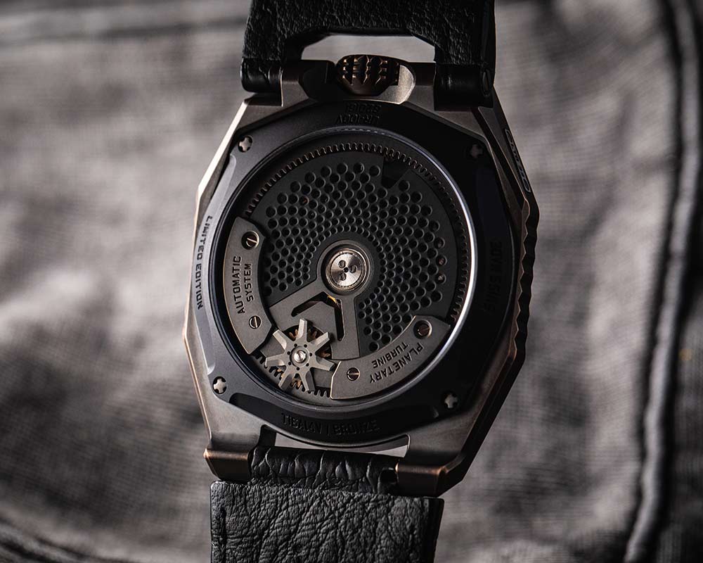 urwerk ur 100 v trex caseback