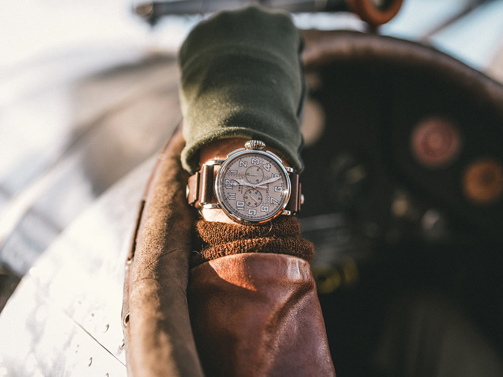 zenith pilot type 20 chronograph silver lifestyle