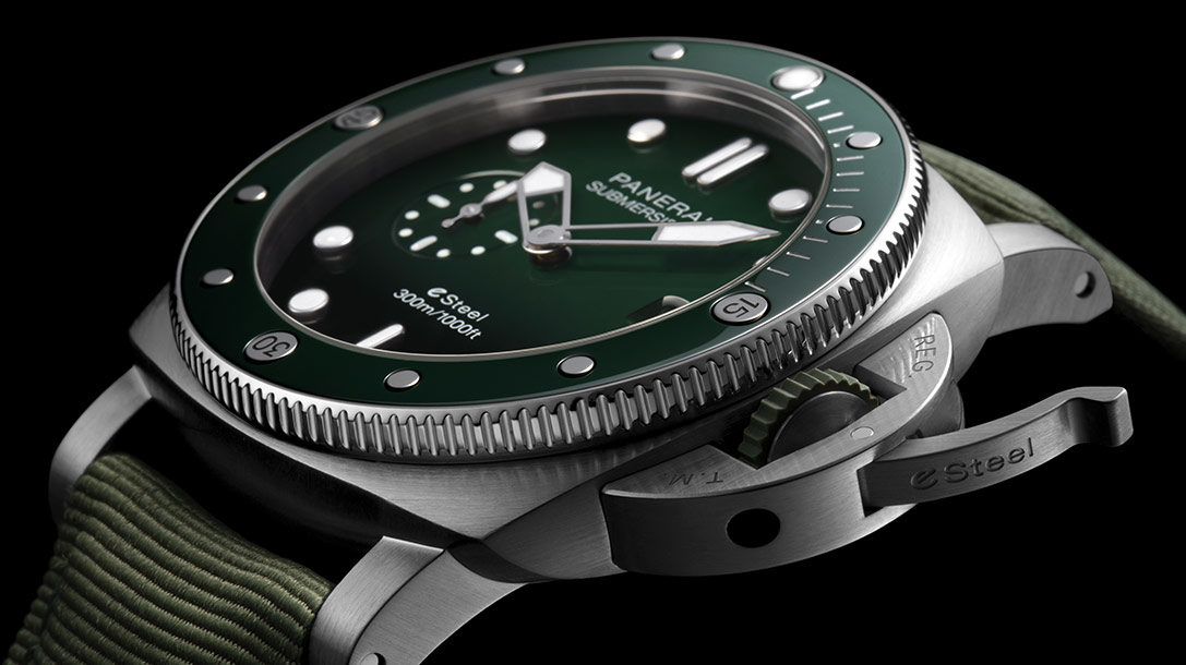 SUBMERSIBLE QUARANTAQUATTRO ESTEEL Panerai