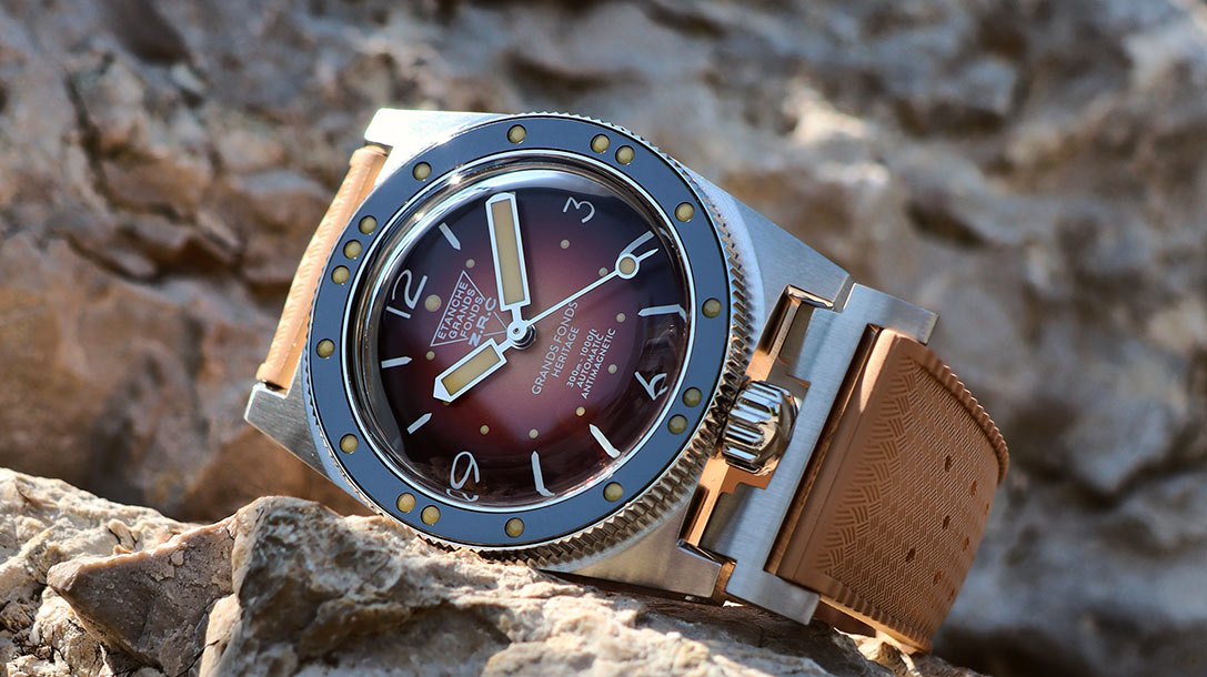 ピコジェネシスダイヤ、ビンテージ Zodiac ZMX-06 Sea Dragon 52mm Auto Black Dial 200M Limited Edition