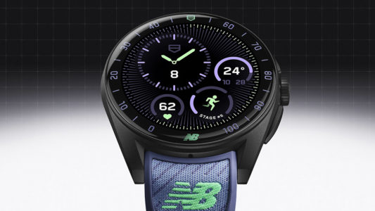 CONNECTED CALIBRE E5 X NEW BALANCE EDITION TAG Heuer