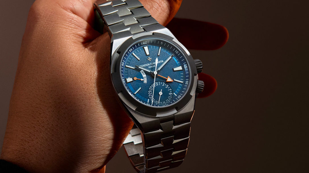 OVERSEAS DUAL TIME CARDINAL POINTS Vacheron Constantin